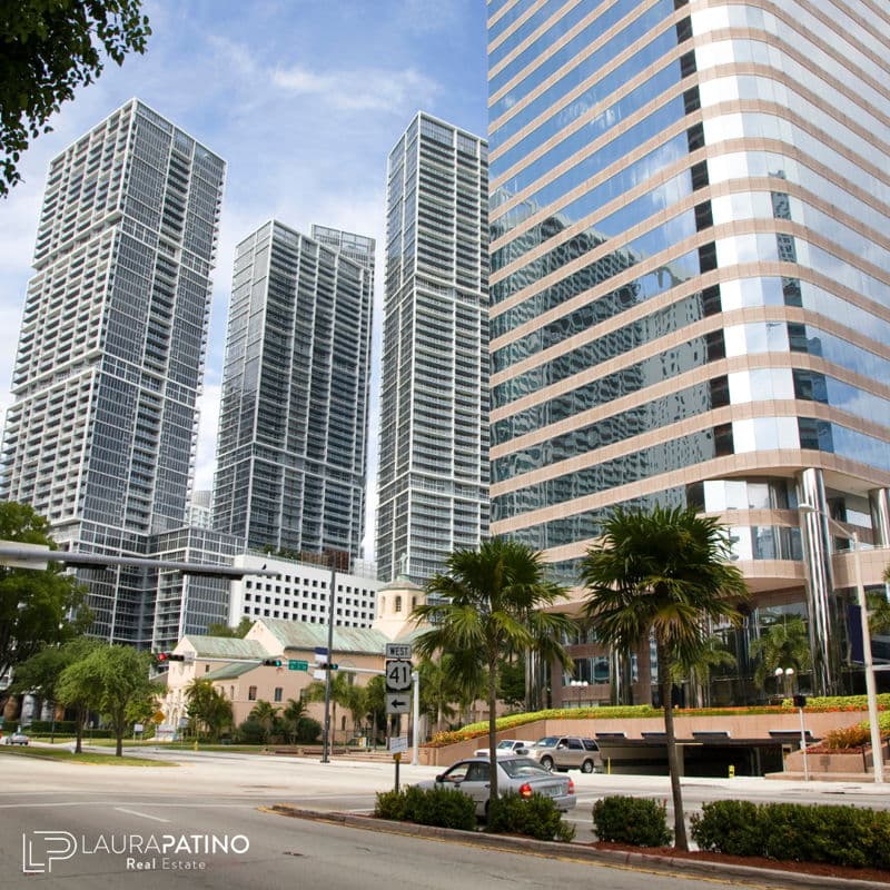 featured image for story, Brickell: El Corazón Financiero de Miami y un Paraíso Inmobiliario